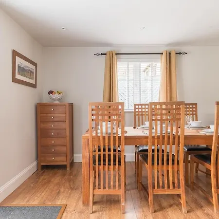 Dom wakacyjny Riverside 6 Guests 4 Adults Max Hot Tub Backbarrow