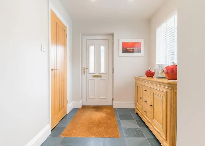 Riverside 6 Guests 4 Adults Max Hot Tub Backbarrow