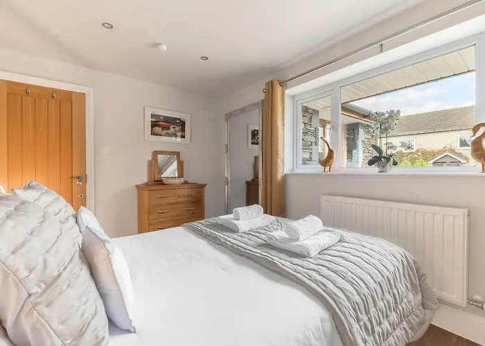 Casa de Férias Riverside 6 Guests 4 Adults Max Hot Tub Backbarrow