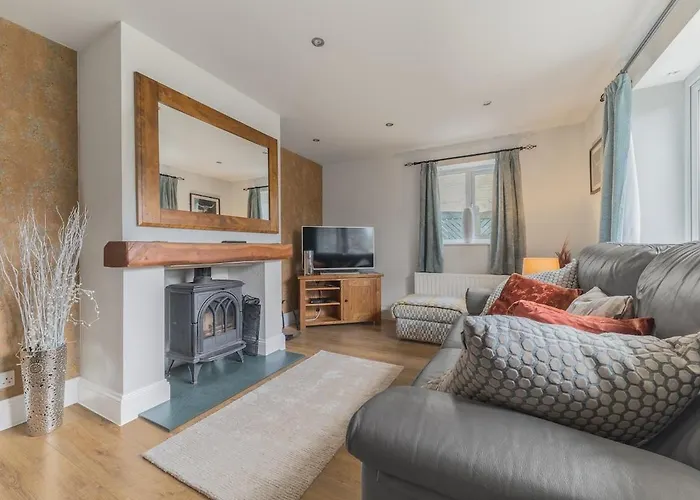 Casa de Férias Riverside 6 Guests 4 Adults Max Hot Tub