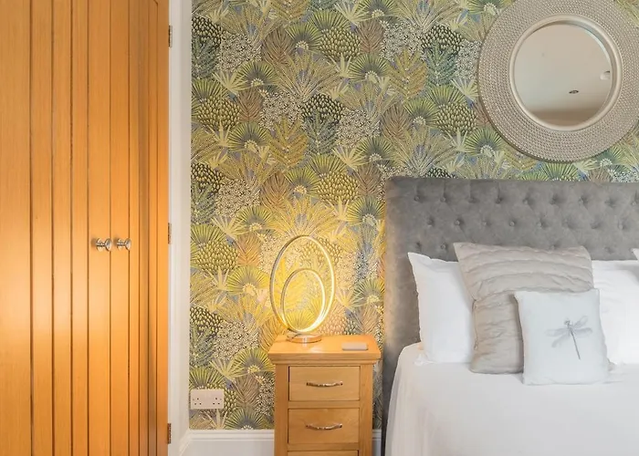 Riverside 6 Guests 4 Adults Max Hot Tub Casa de Férias Backbarrow