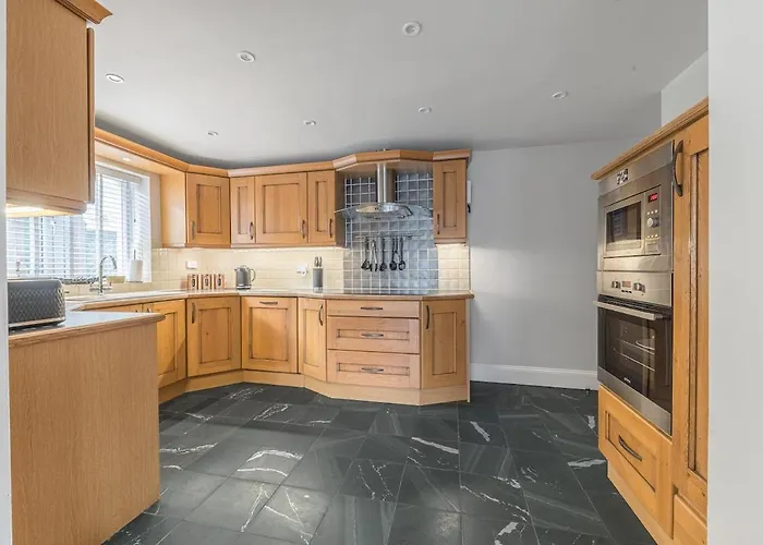 Riverside 6 Guests 4 Adults Max Hot Tub Casa de Férias Backbarrow