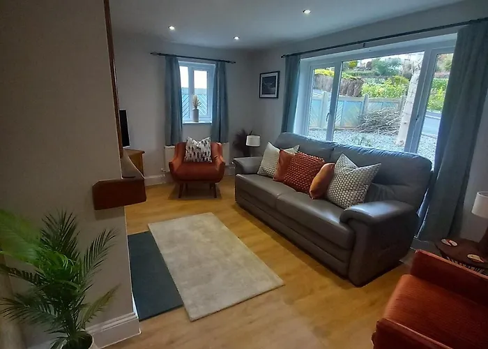 Casa de Férias Riverside 6 Guests 4 Adults Max Hot Tub Backbarrow