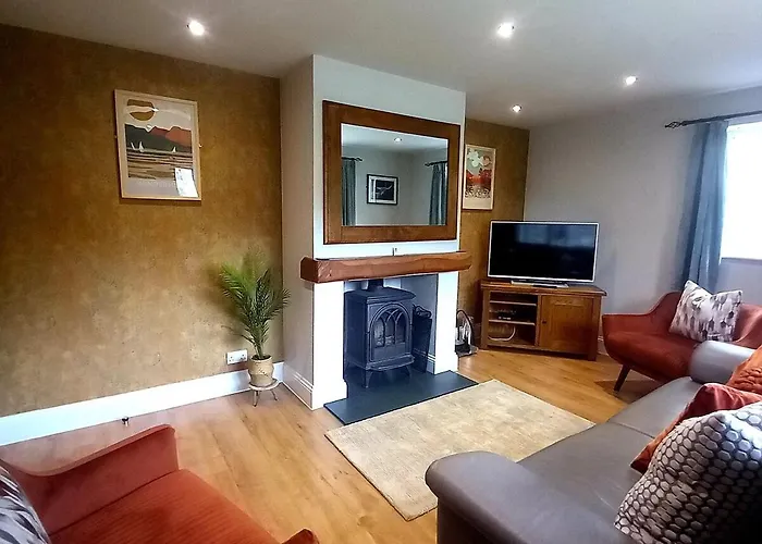 Riverside 6 Guests 4 Adults Max Hot Tub Backbarrow