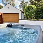 Riverside 6 Guests 4 Adults Max Hot Tub Hébergement de vacances Backbarrow