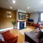 Riverside 6 Guests 4 Adults Max Hot Tub Backbarrow